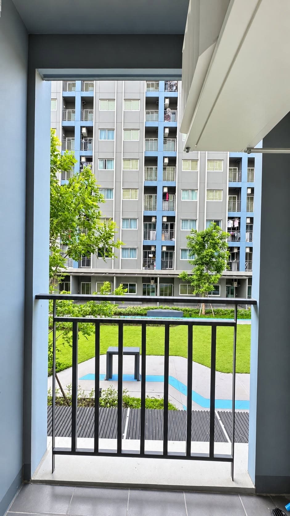 ระเบียงวิวสวนในโครงการ